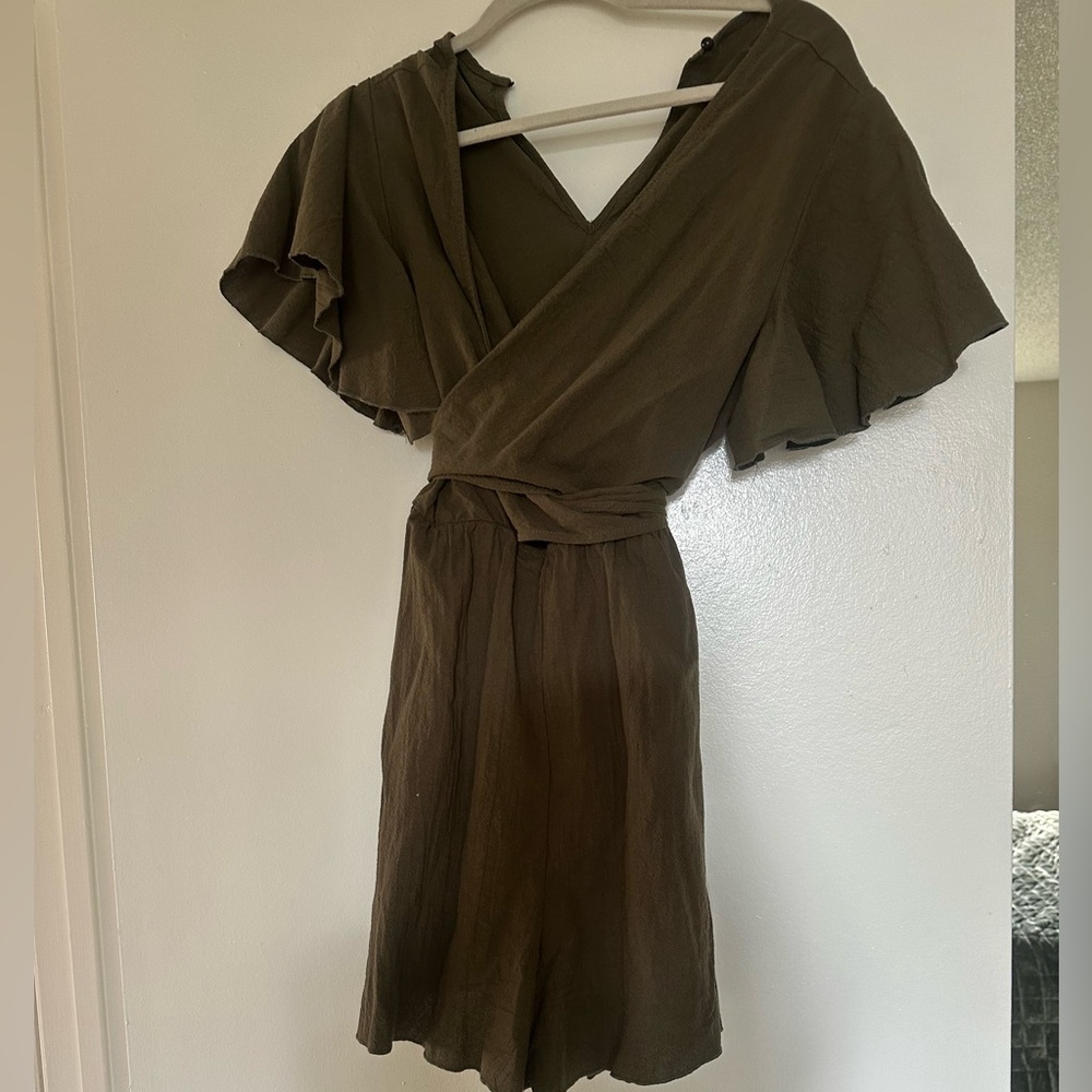 Olive Green Twist Front Romper | Flowy Boho | Size M - Picture 5 of 6